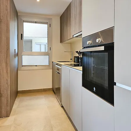 Two Bedroom In Sunny Golf, *