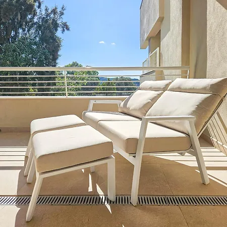 Two Bedroom In Sunny Golf,