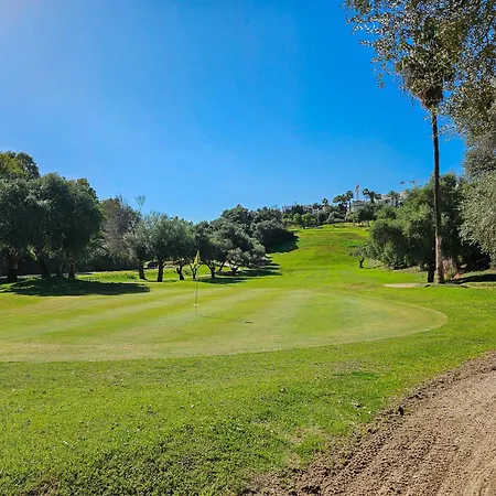 Two Bedroom In Sunny Golf, Apartment *