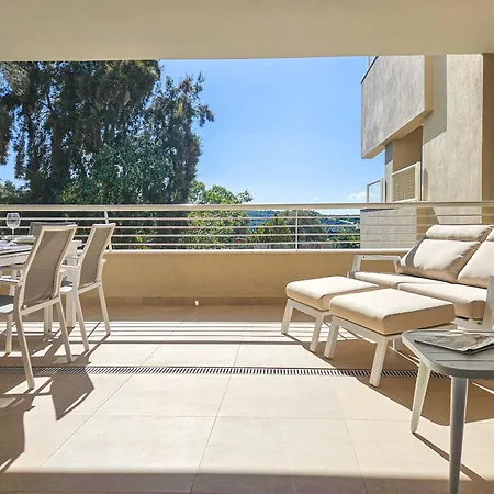 Two Bedroom In Sunny Golf, Apartment