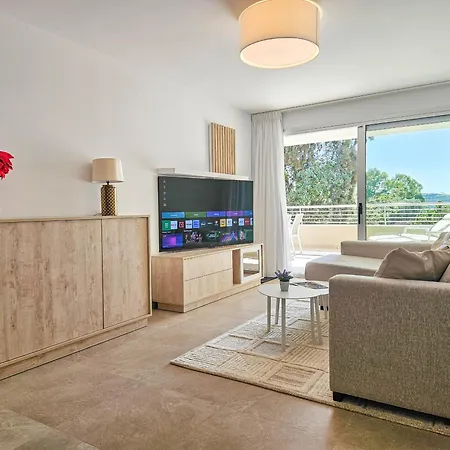 Апартаменты Two Bedroom In Sunny Golf,