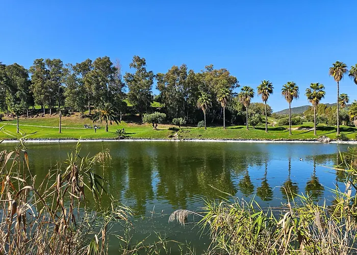 Two Bedroom In Sunny Golf, Apartment *