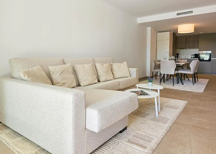 Two Bedroom In Sunny Golf, Estepona