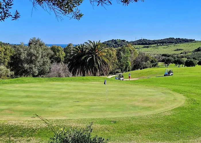 Two Bedroom In Sunny Golf, Apartamento