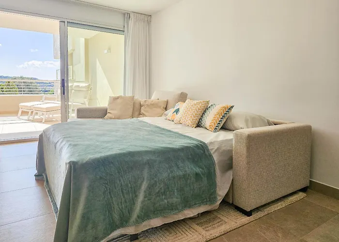 Two Bedroom In Sunny Golf, *