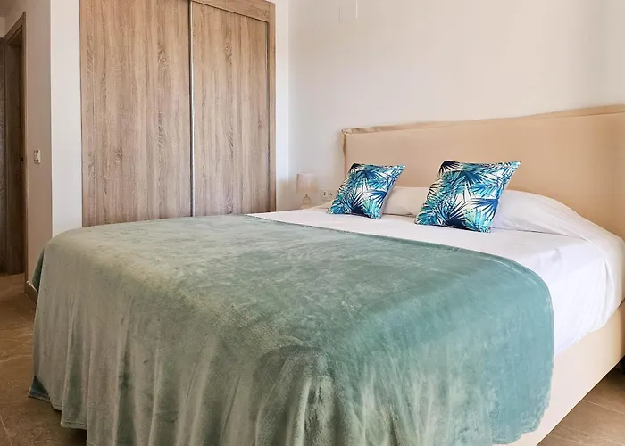 Two Bedroom In Sunny Golf, Apartamento